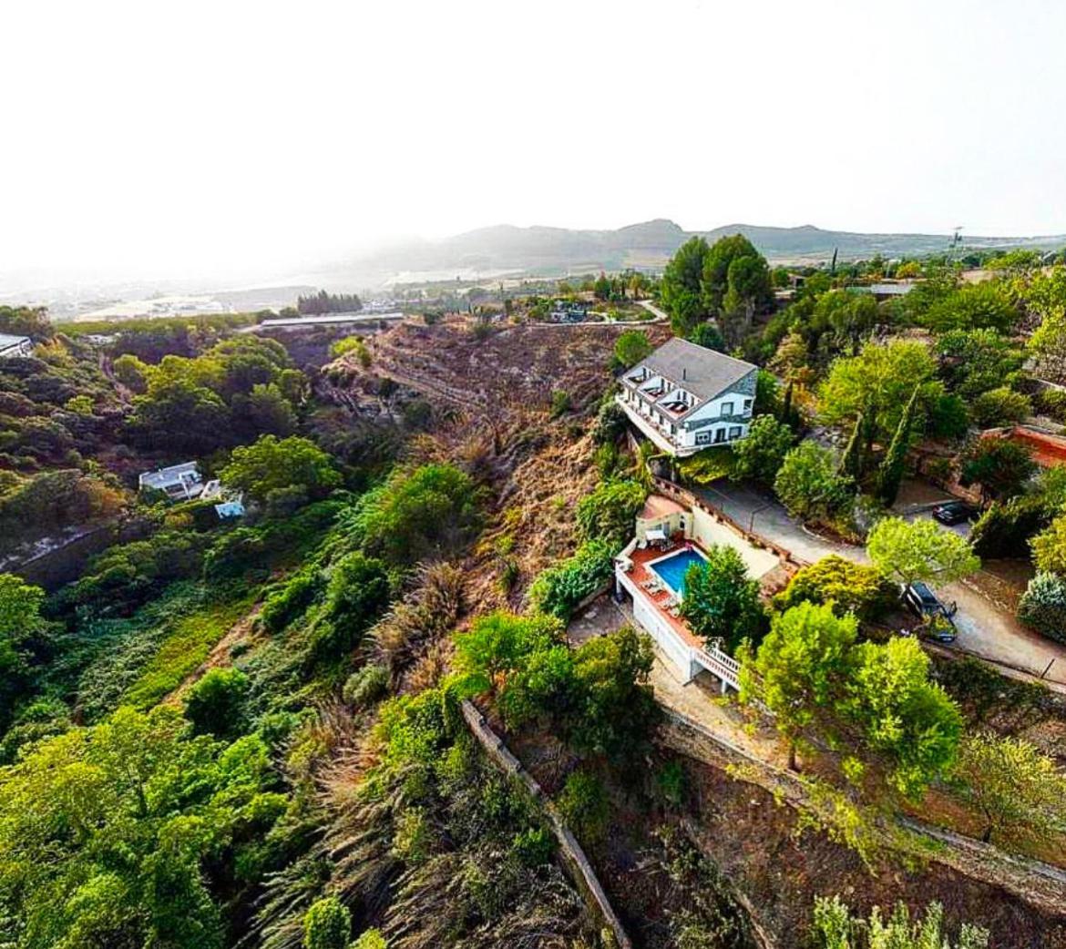 Villa Ignacia B&B - Naturaleza Entre Ronda Y Setenil Арриате Экстерьер фото